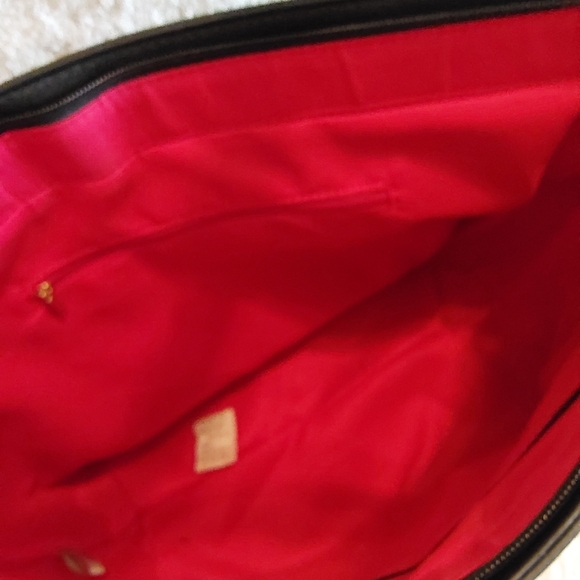 🌺 NWT Marilyn Monroe Black PVC Satchel Bag - Picture 12 of 15